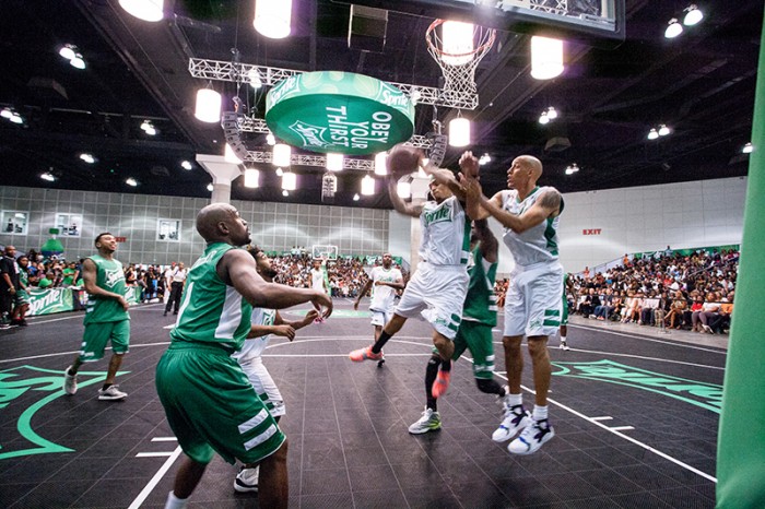 Chris Brown moves in for a lay up during the game. (Robert Torrance/LA Sentinel)