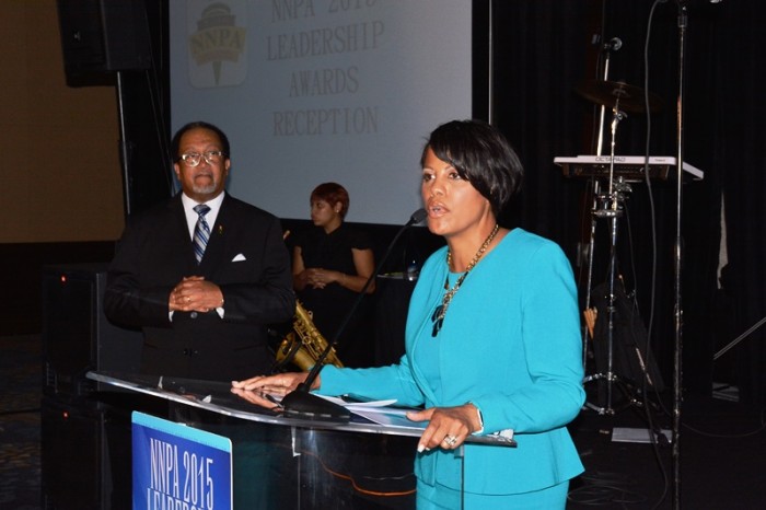 At the 2015 NNPA Leadership Awards reception, Baltimore Mayor Stephanie Rawlings-Blake thanks the Black Press for its fair coverage of the Baltimore protests. (Roy Lewis/The Washington Informer)