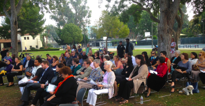 uests take in Homeless Memorial Service. (Charlene Muhammad photo)