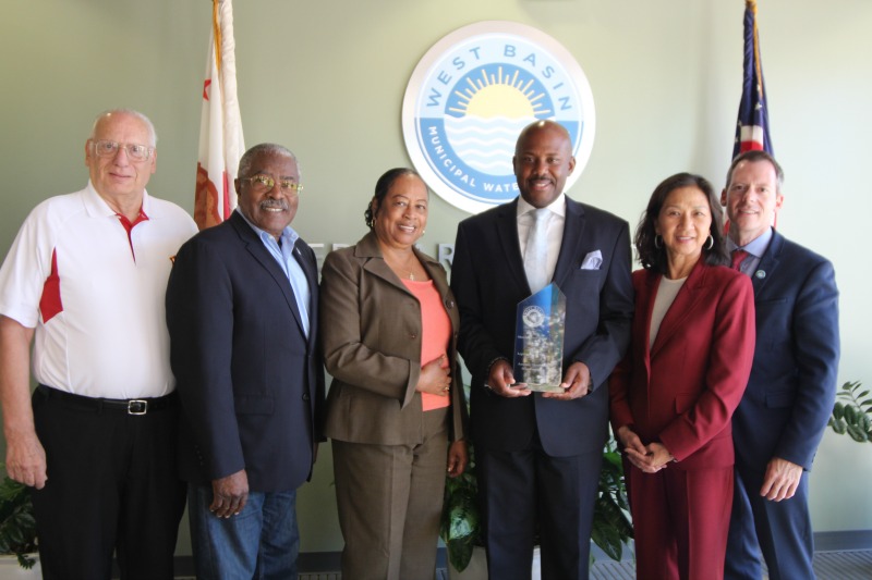 West Basin Board of Directors Recognize Assemblymember Mike Gipson as Legislator of the Year 