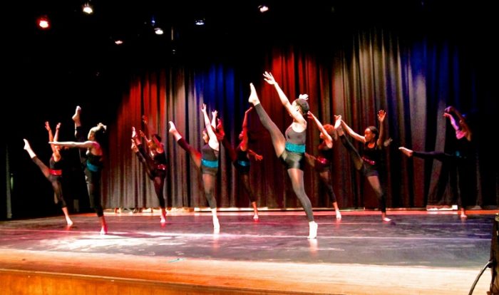  Students grace the stage of Dorsey High with dance. (Photo by E. Mesiyah McGinnis) 