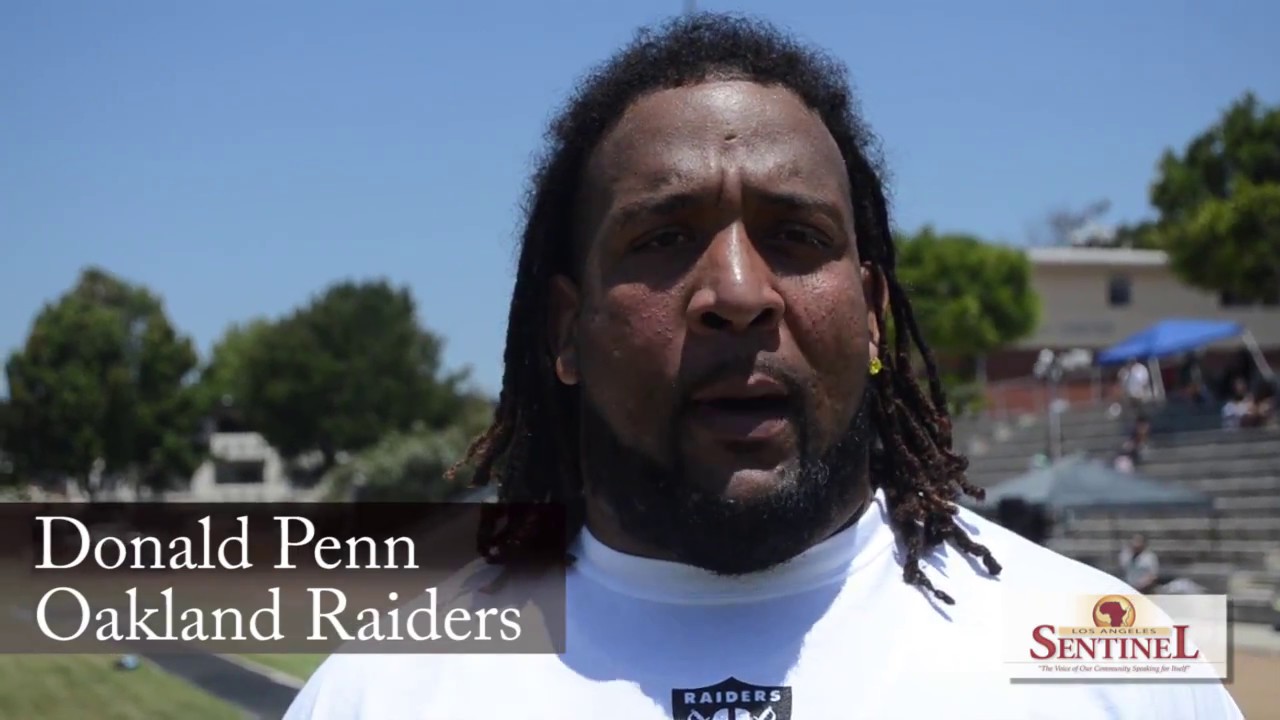 Raiders’ Donald Penn Hosts Annual Football and Cheer Camp