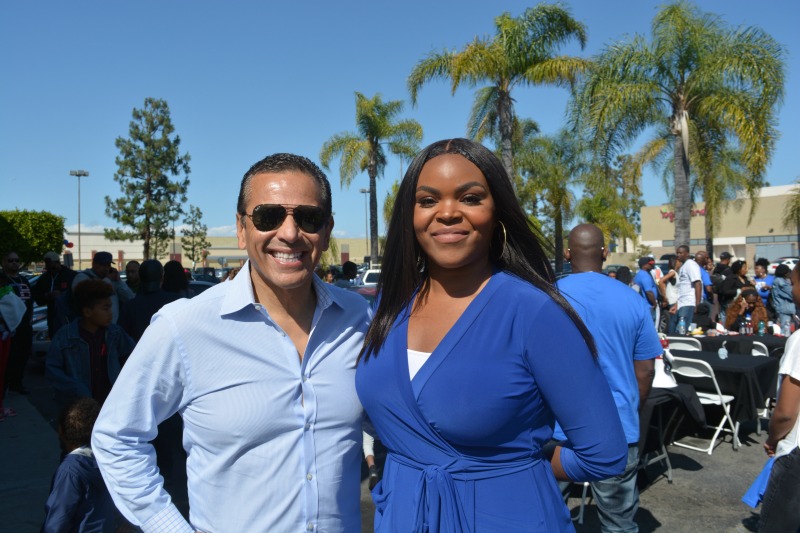 Former L.A. Mayor Antonio Villaraigosa Endorses Compton Mayor For Re-Election 