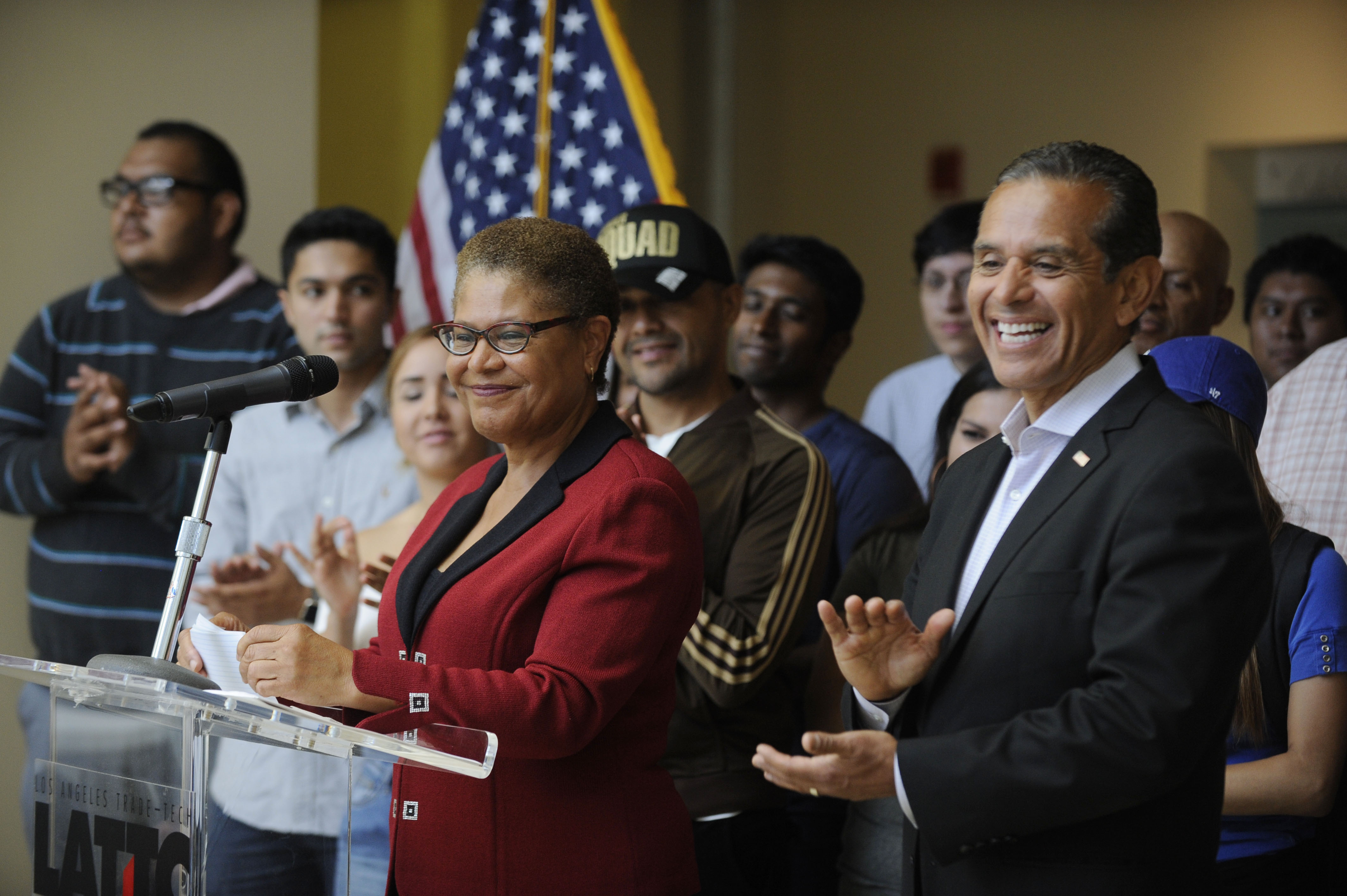 Congresswoman Bass endorses Villaraigosa for Governor  