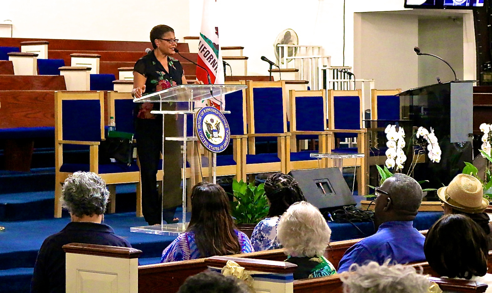 Congressmember Karen Bass Holds Town Hall in South Los Angeles 