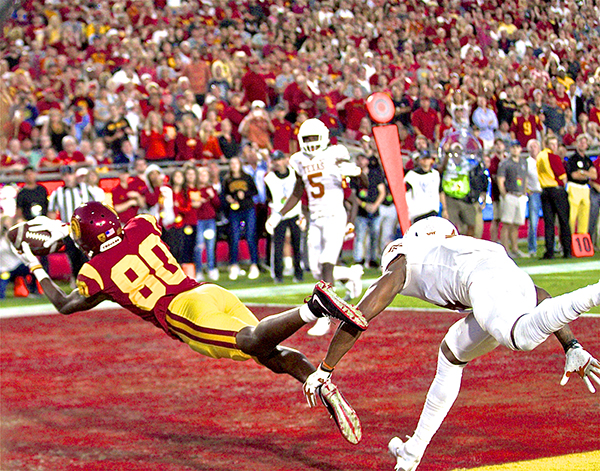 Texas Outgunned in Thrilling USC Win