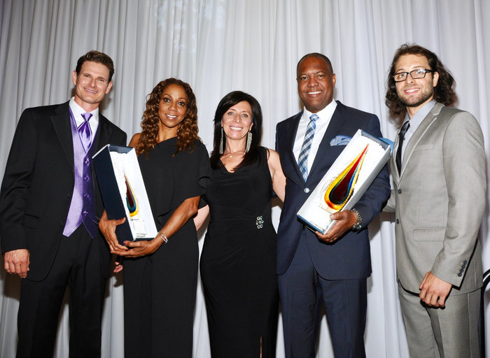 Holly Robinson Peete and Rodney Peete Honored for their Work with Children that Have Learning Disabilities! 