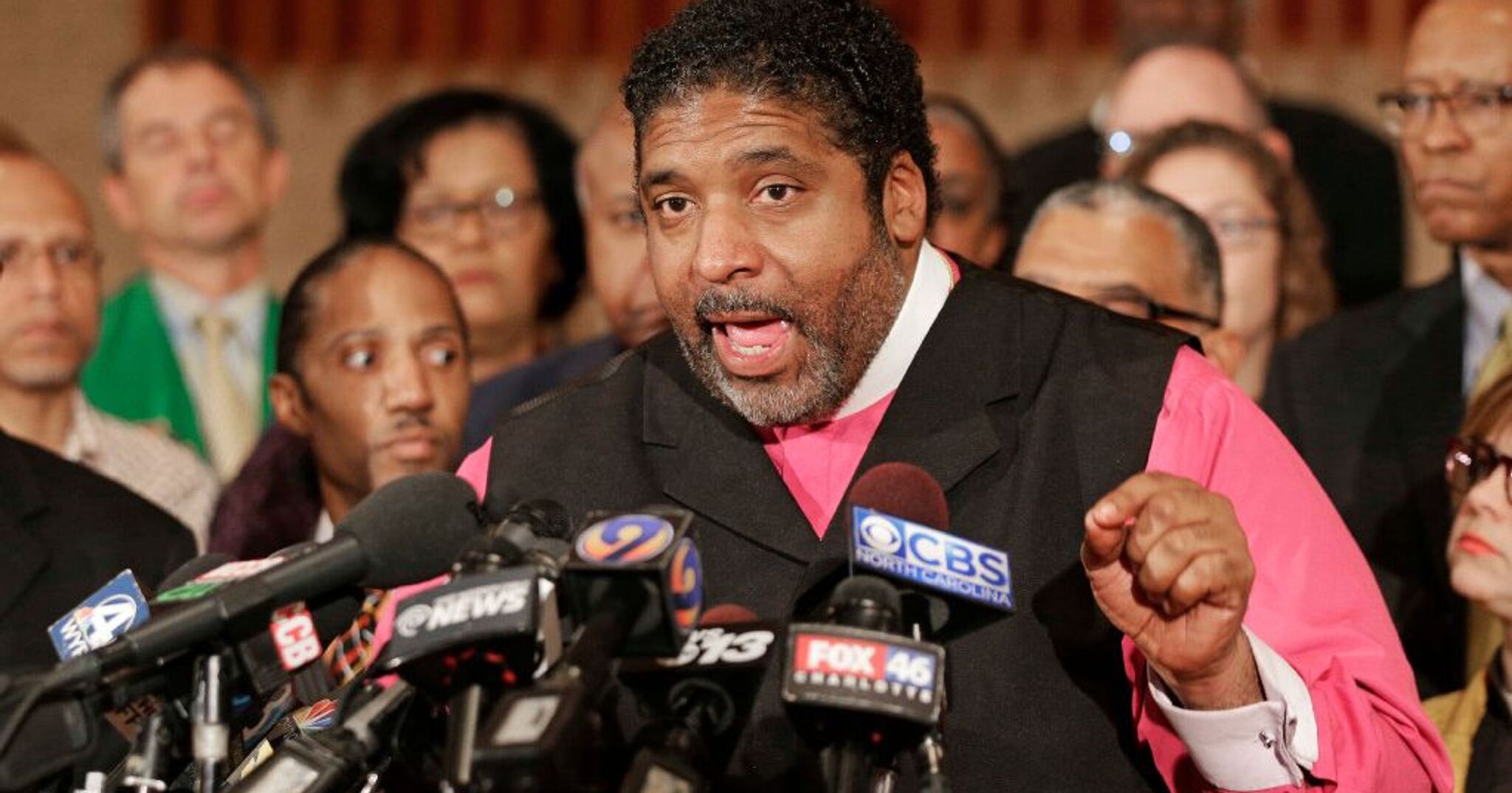 Civil Rights Leader Rev. William Barber Honored for 25 Years as Pastor