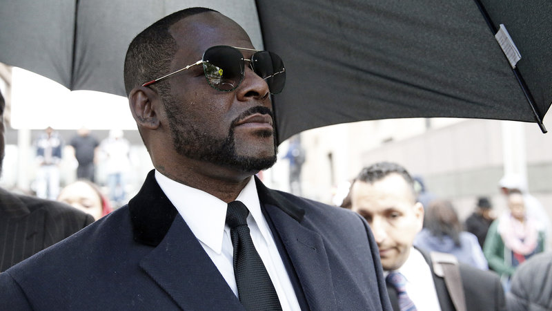 BREAKING NEWS: R. Kelly Arrested in Chicago on Federal Sex Crime Charges