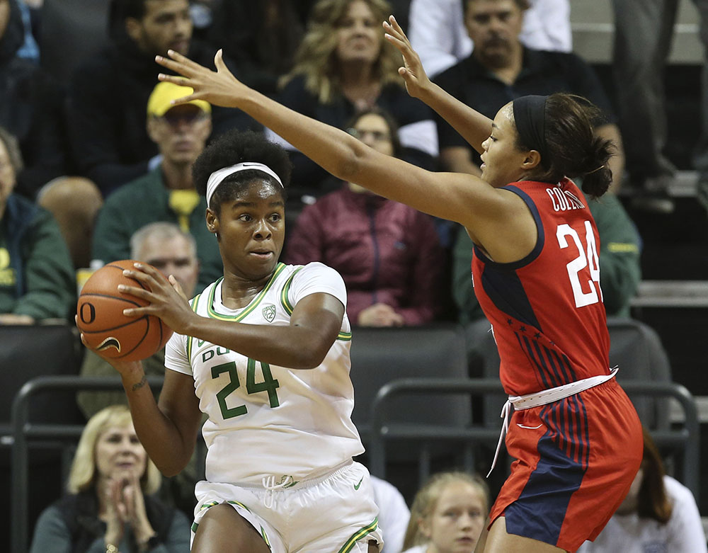 Oregon stuns US team; C. Vivian Stringer reaches milestone