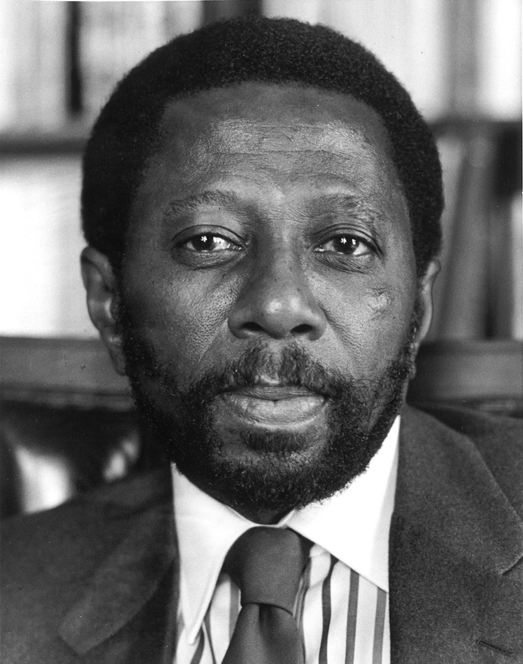 April 30: Robert C. Maynard bought the Oakland Tribune, which made him the first African American to own a major daily metropolitan newspaper, 1983