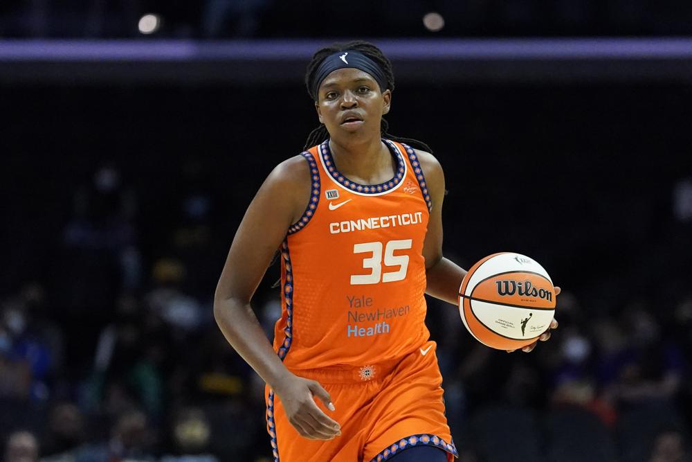 Joneses and Miller sweep major WNBA awards