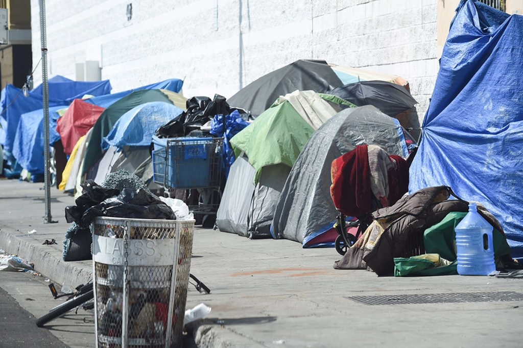 City Officials Announce Settlement of LA Homelessness Lawsuit – Los ...