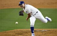 Dodgers Defeat Diamondbacks in Season Opener