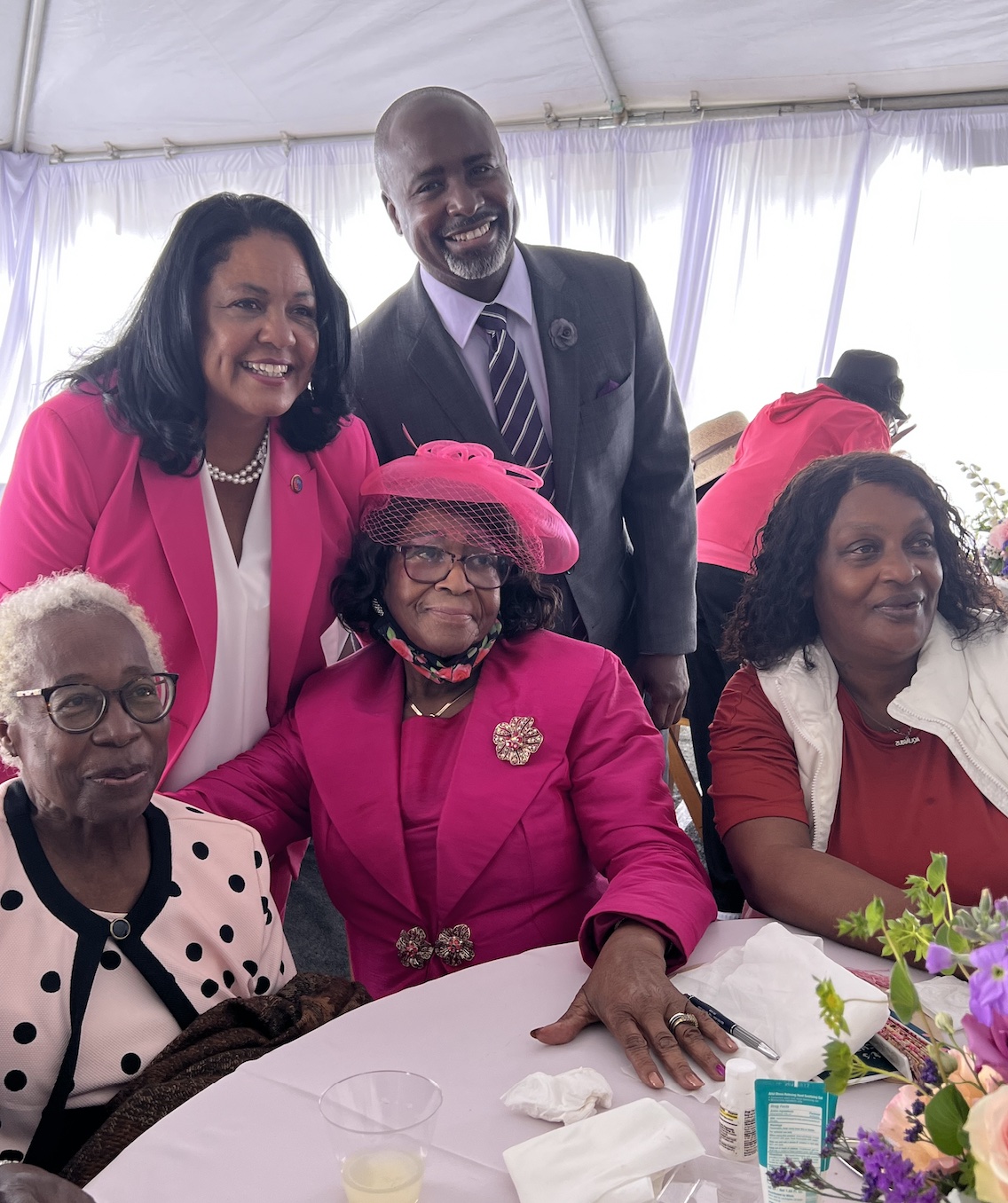 Councilmembers Harris-Dawson and Hutt Honor Mothers in the Community