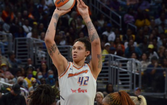 Sparks Defeat Brittney Griner’s Mercury in Home Opener