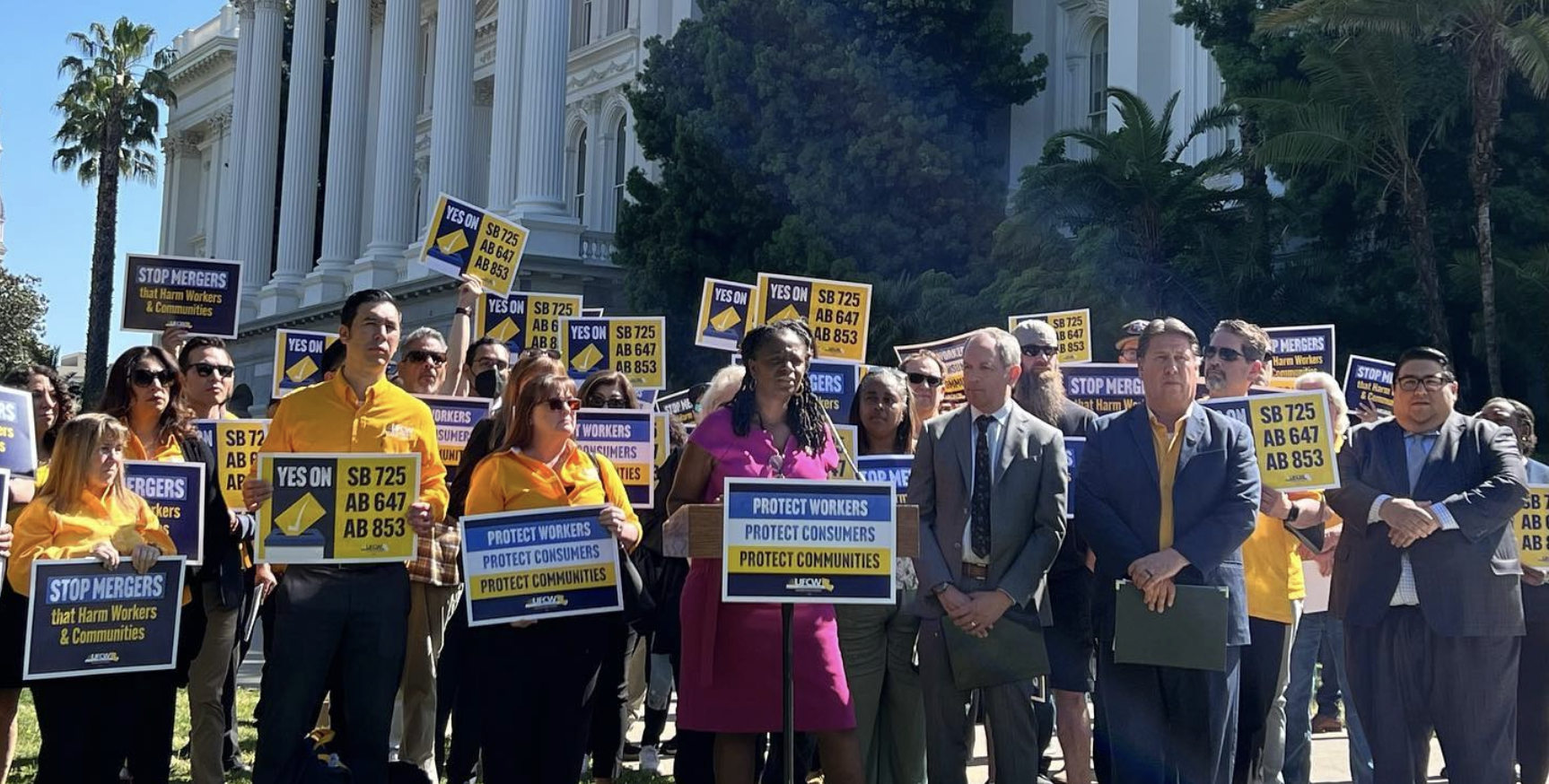 Smallwood-Cuevas Joins Grocery and Pharmacy Workers to Stop Job & Wage Cuts