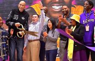 Lakers and Bibigo Unveil New Lakers Dynamic Duos Mural