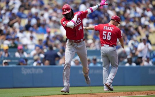 Reds Shutout Dodgers 9-0; Winning Home and Road Series