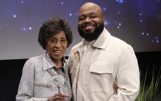 Hollywood Confidential Honors Marla Gibbs with Living Legend Award