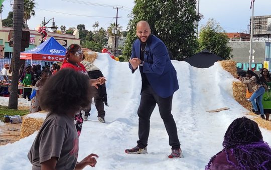 Assemblyman Bryan Hosts Holiday Event in Leimert Park 