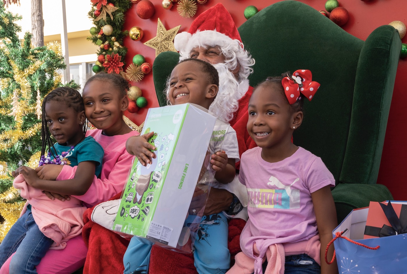 Councilwoman Faulk and Crenshaw Imperial Plaza Sponsor Winter Wonderland