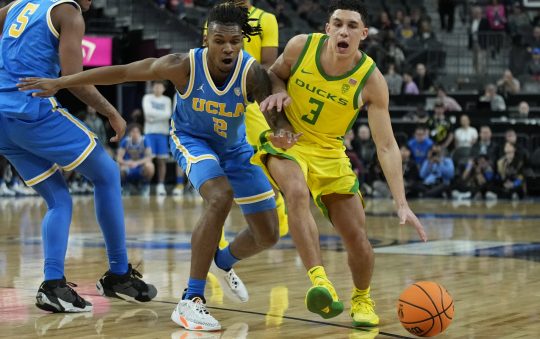 Fourth-Seeded Oregon knocks off Fifth Seed UCLA in intense quarterfinal Pac-12 matchup