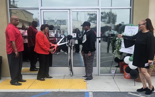 Fathers and Mothers Who Care Hold Open House in Compton