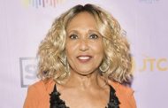 Telma Hopkins and Her Son Remember Single-Mothering in Showbiz!