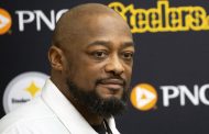 Leadership and Legacy: Mike Tomlin’s Three-Year Extension and Its Significance for Black Coaches