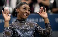 Simone Biles Dominates Olympic Qualifying Round Despite Injury