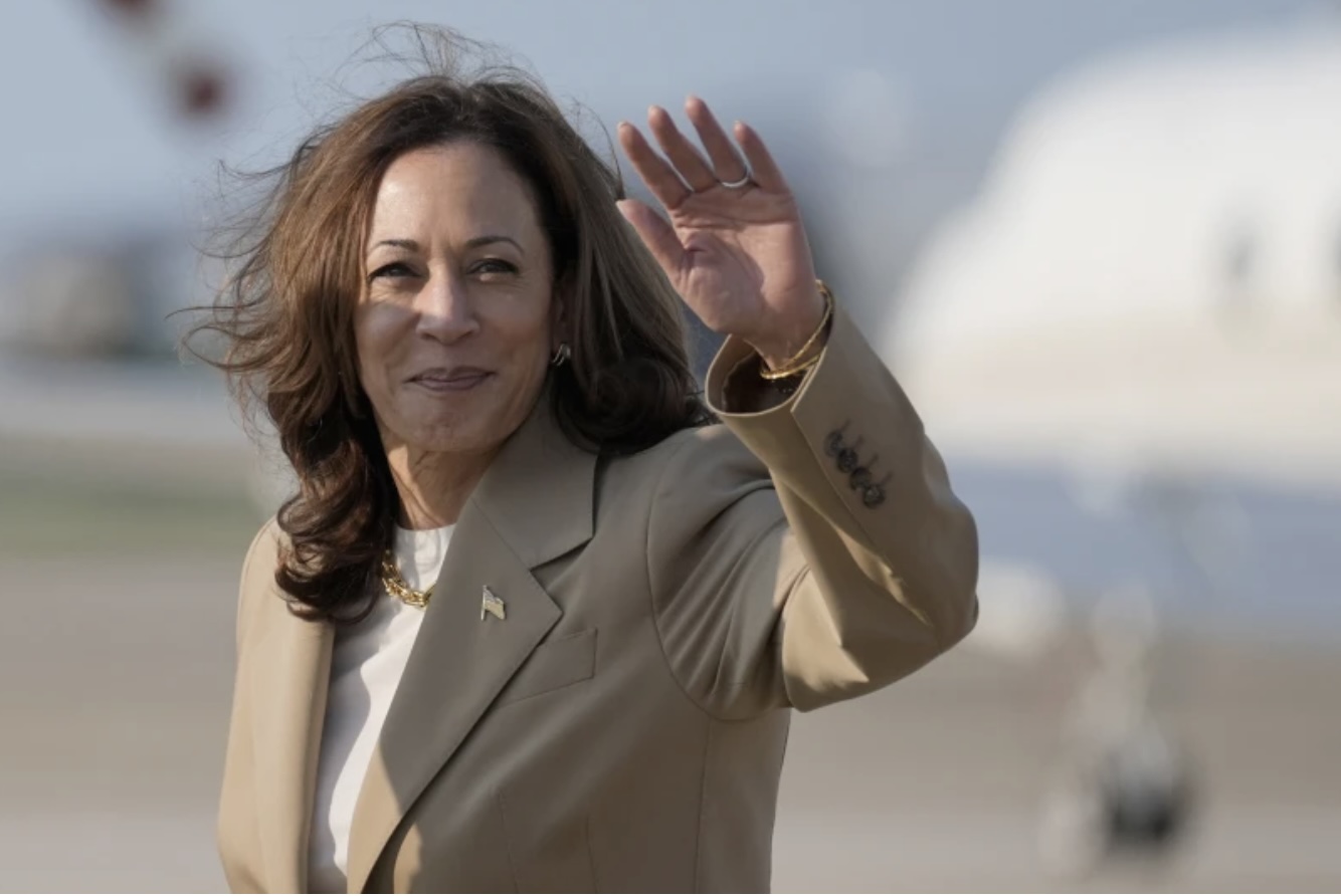 Harris Endorsed by Border Mayors in Swing-State Arizona