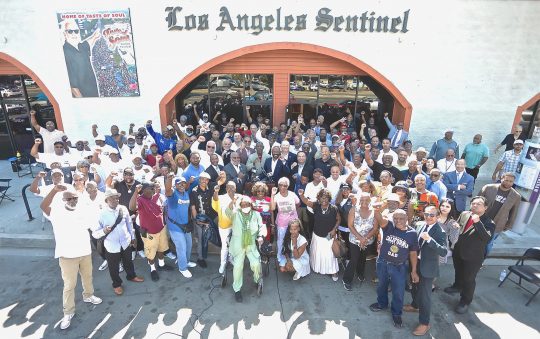 Men in Support of Kamala Harris Rally Attracts Hundreds of Supporters  