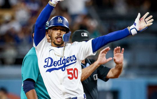 Dodgers Defeat Mariners 8-4 In Three-Game Sweep