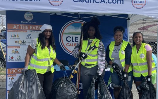 Rising Communities, Clean California and Local Organizations Unite for West Athens Community Cleanup