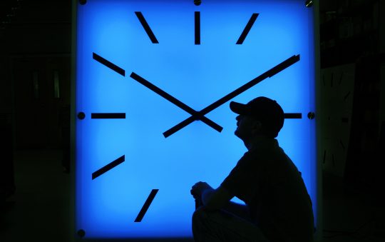 Daylight saving time ends next weekend. This is how to prepare for the potential health effects