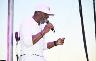 Radio Free KJLH 102.3 Stage Makes History with Frankie Beverly Tribute By Durti Ryce