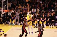 Lakers Break Losing Streak with Victory Over Miami Heat